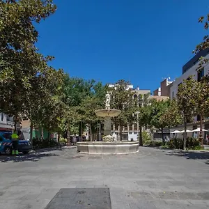 Muy Centrico, Tranquilo Y Confortable **a/c-wifi** Apartamento